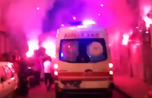 COVID-19. VIDEO Imagini din Turcia » Ultrașii au găsit propriul mod pentru a-și arăta recunoștința față de medici