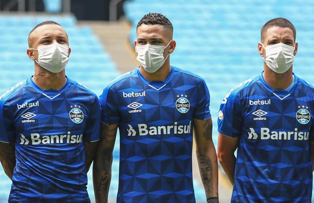 ANALIZĂ. Ghidul reîntoarcerii la fotbal » Documentul pe care toate echipele trebuie să-l semneze şi apoi să-l respecte pentru a putea reveni la antrenamente