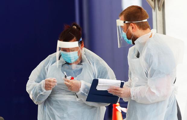 A apărut primul test pentru COVID-19 care poate fi făcut de acasă » Cât costă și unde e disponibil