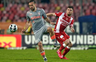 Dinamo, prestație lamentabilă cu UTA: 5 fotbaliști au primit nota 3! Cine este singurul jucător cu 8
