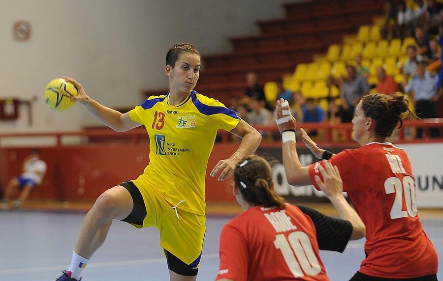 Cristina Laslo în finala Mondialului de junioare din 2014, contra Germaniei Cristina Laslo: „E vremea generației mele. Noi trebuie să ne arătăm calitățile la națională, așa cum Muntenegru a făcut-o deja!”