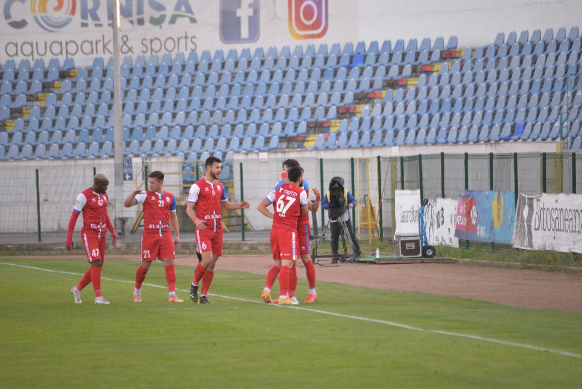Marinos Ouzounidis s-a enervat și n-a rezistat până la finalul interviului: „Aici a fost altceva, nu fotbal!”