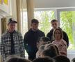 Florin Tănase, Octavian Popescu, Ianis Stoica și Risto Radunovic, fotbaliștii de la FCSB, le-au făcut o surpriză copiilor de la „Casa Speranței”.