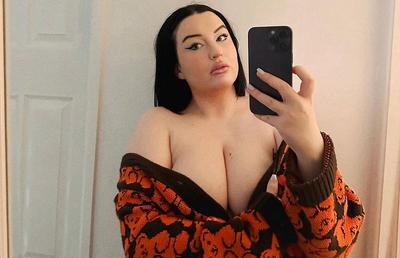 Nora unui fotbalist legendar arată tot pe OnlyFans și se apără: „Nu îi pătez renumele!”