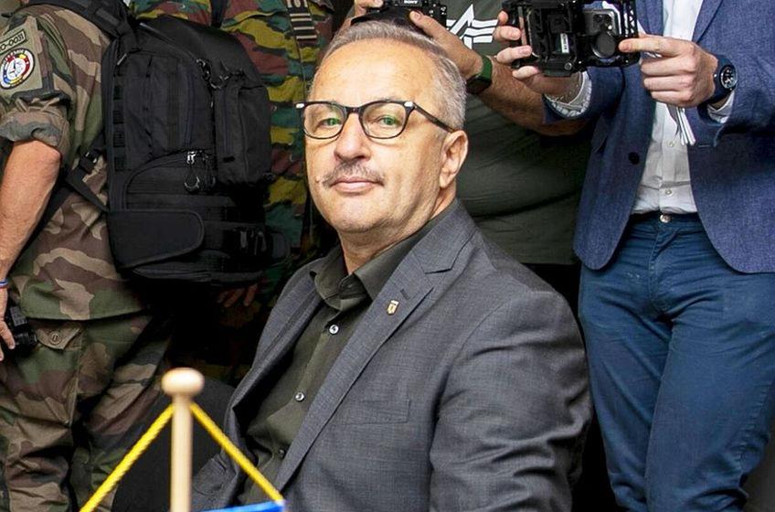 Vasile Dîncu (61 de ani), fostul ministru al Apărării, a spus că CSA Steaua București, liderul Ligii 2, nu va putea promova în Superliga la sfârșitul acestui sezon.