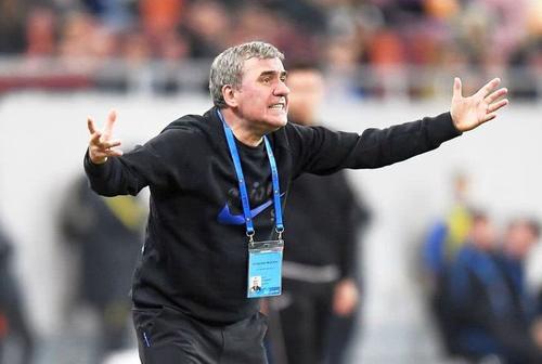 Gică Hagi (58 de ani) a fost deranjat de o remarcă a lui Marius Niculae (41 de ani) cu privire la un eventual împrumut al lui Ianis Hagi (24 de ani).
