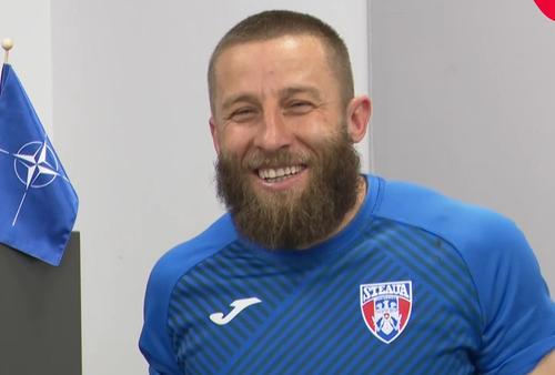 CSA Steaua a învins rivala Dinamo, scor 25-14, în derby-ul etapei a 4-a a Ligii Naționale de rugby. Sportivii celor două rivale cheamă spectatorii la stadion.