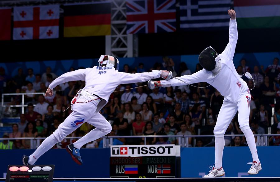 Federația Internațională de Scrimă (FIE) a hotărât reintegrarea sportivilor din Rusia şi Belarus în competiții Când sportul românesc întâlnește un Simplu Cetățean