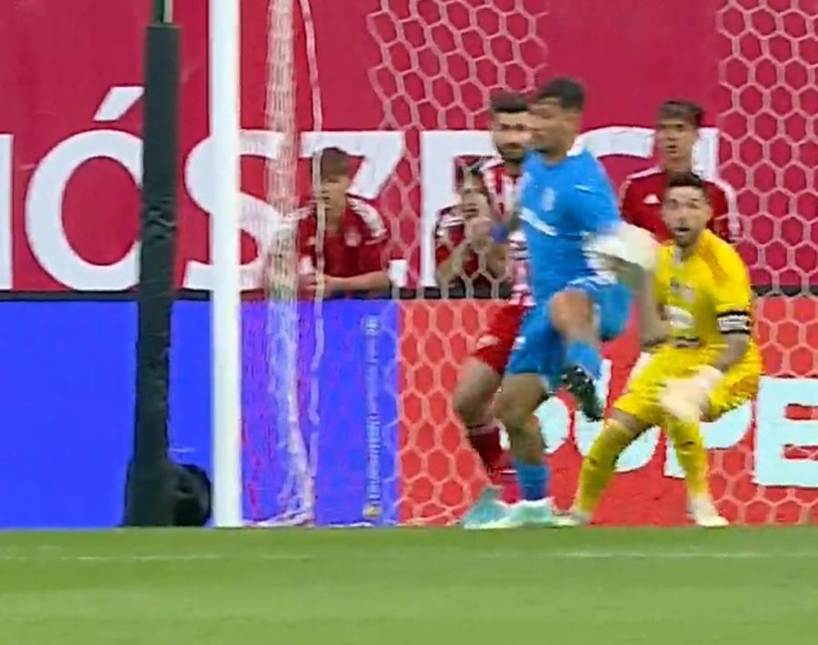 Markovic, atins pe braț de minge VAR a considerat că acesta nu a fost henț » Din nou probleme de arbitraj în Sepsi - Craiova