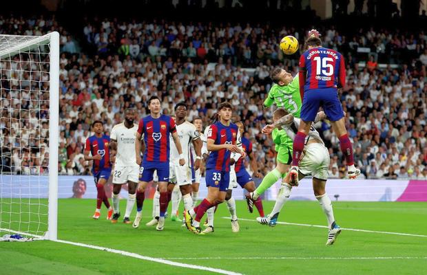 Eroul lui Real Madrid cu City a comis-o în derby-ul cu Barcelona! Apoi a avut o intervenție miraculoasă