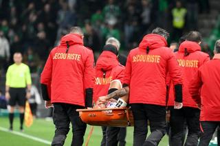 Scandal monstru la St. Etienne! „Roșu” retras, greșeală recunoscută. Arbitru lovit, meci întrerupt!