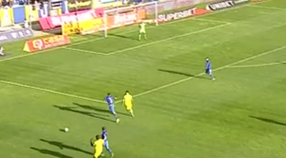 Petrolul o demolează pe Gloria Buzău » Elevii lui Ilie Stan sunt cu un pas în Liga a 2-a
