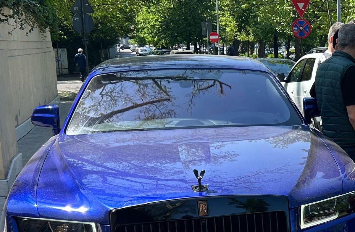 Rolls-Royce Ghost Black Badge 2021 - mașina lui Gigi Becali