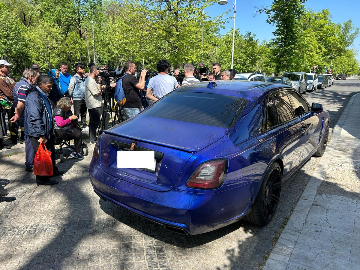 Rolls-Royce Ghost Black Badge 2021 - mașina lui Gigi Becali