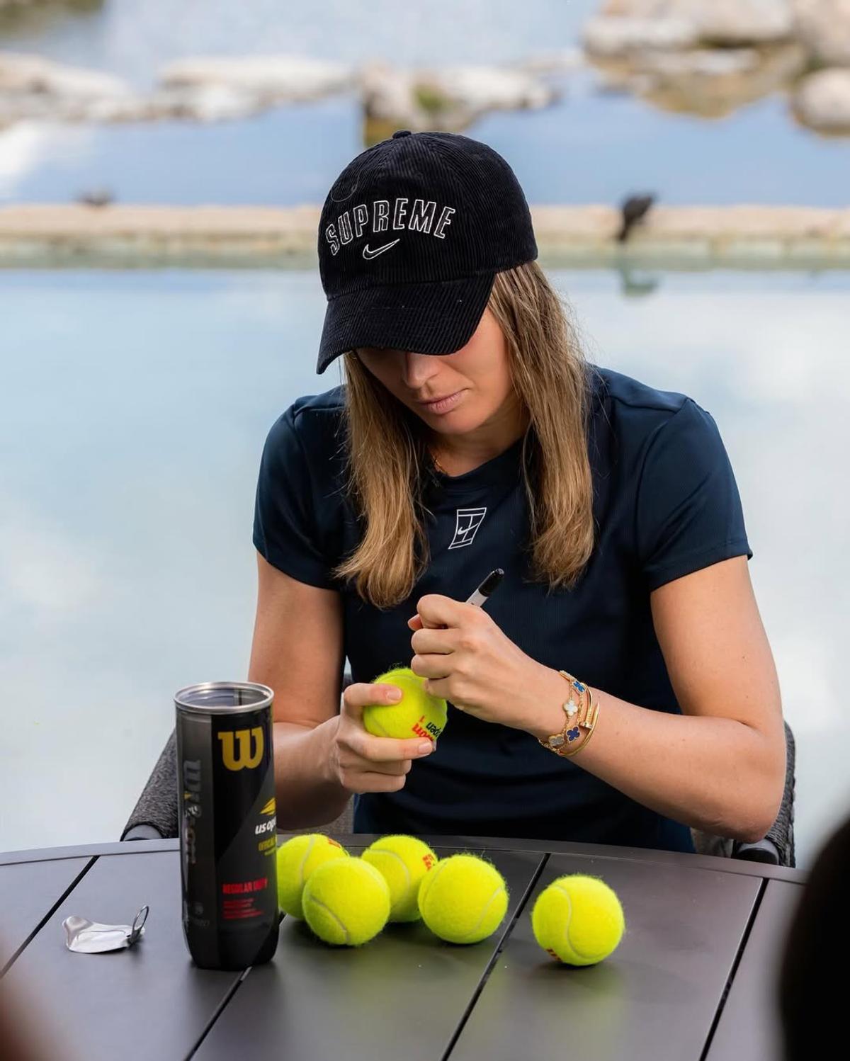 Mama lui Stefanos Tsitsipas, dezvăluiri despre relația fostului număr 3 ATP cu Paula Badosa: „Nu a fost ușor pentru el”