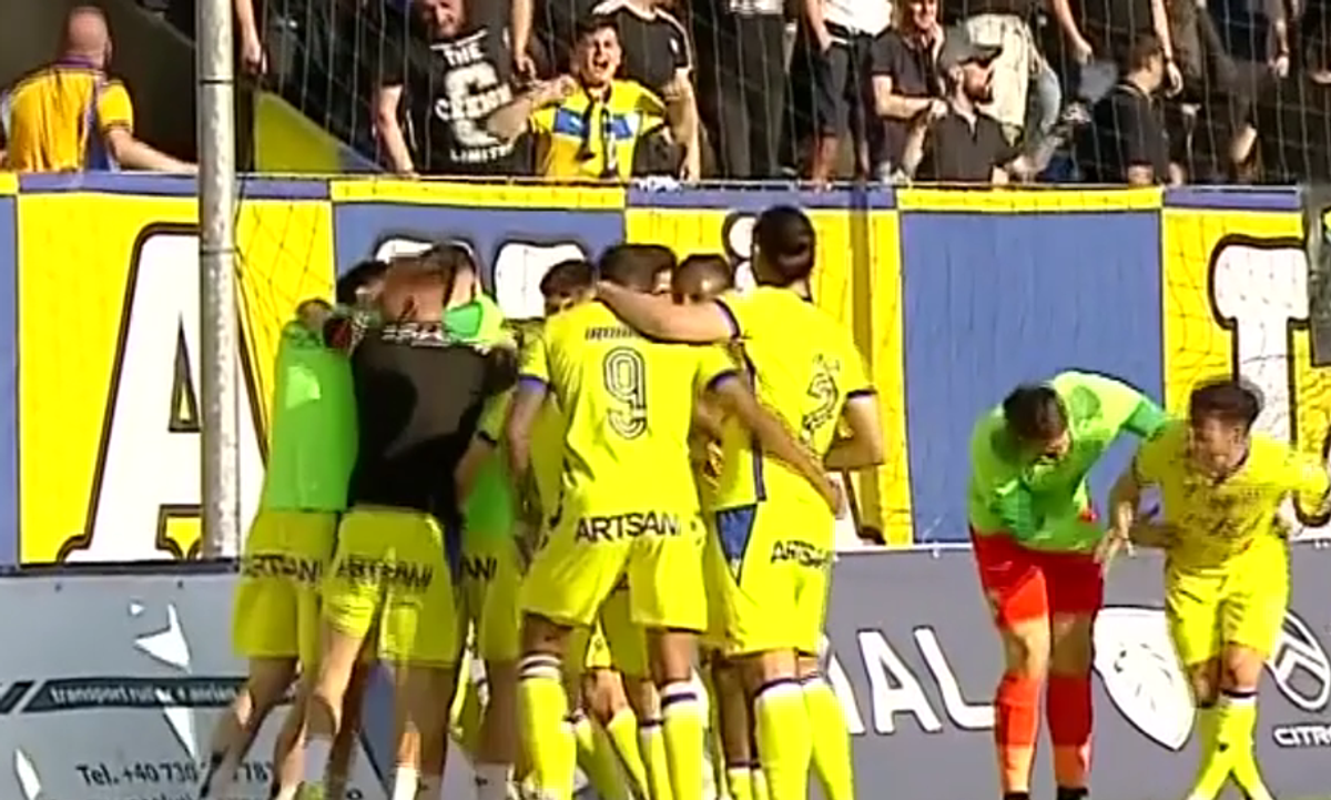 Gicu Grozav, gol „imposibil” în Petrolul Ploiești - Gloria Buzău // 21.04.2025