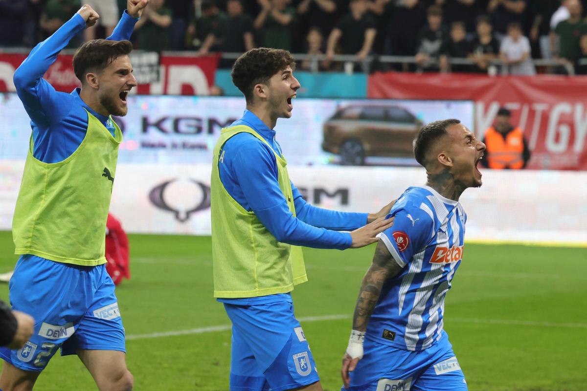 Dinamo - Craiova 0-2 » Nu s-a terminat încă! Oltenii urcă pe 2 și nu renunță la titlu: clasamentul ACUM din play-off