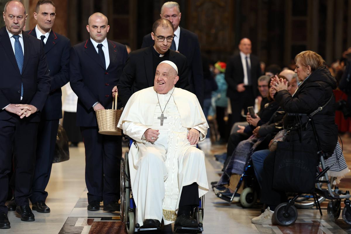 Antrenorul român era la Roma în ziua morții Papei Francisc: „«Mamă-mamă»! Am aflat chiar când am ajuns la Santa Maria Maggiore”