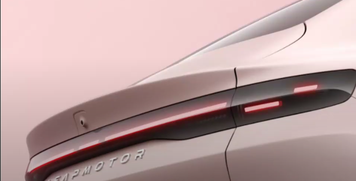 Cum arată modelul B01, primul sedan electric din catalogul Leapmotor