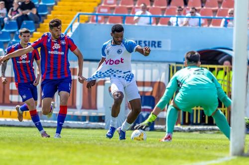 Corvinul se pregătește să revină în Superliga, foto: facebook.com/fccorvinul1921