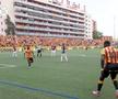 Clubul recunoscut pentru susținerea cauzelor antirasiste și antifasciste a promovat! Sărbătoare cu 6.000 de fani pe stadionul dintre blocuri