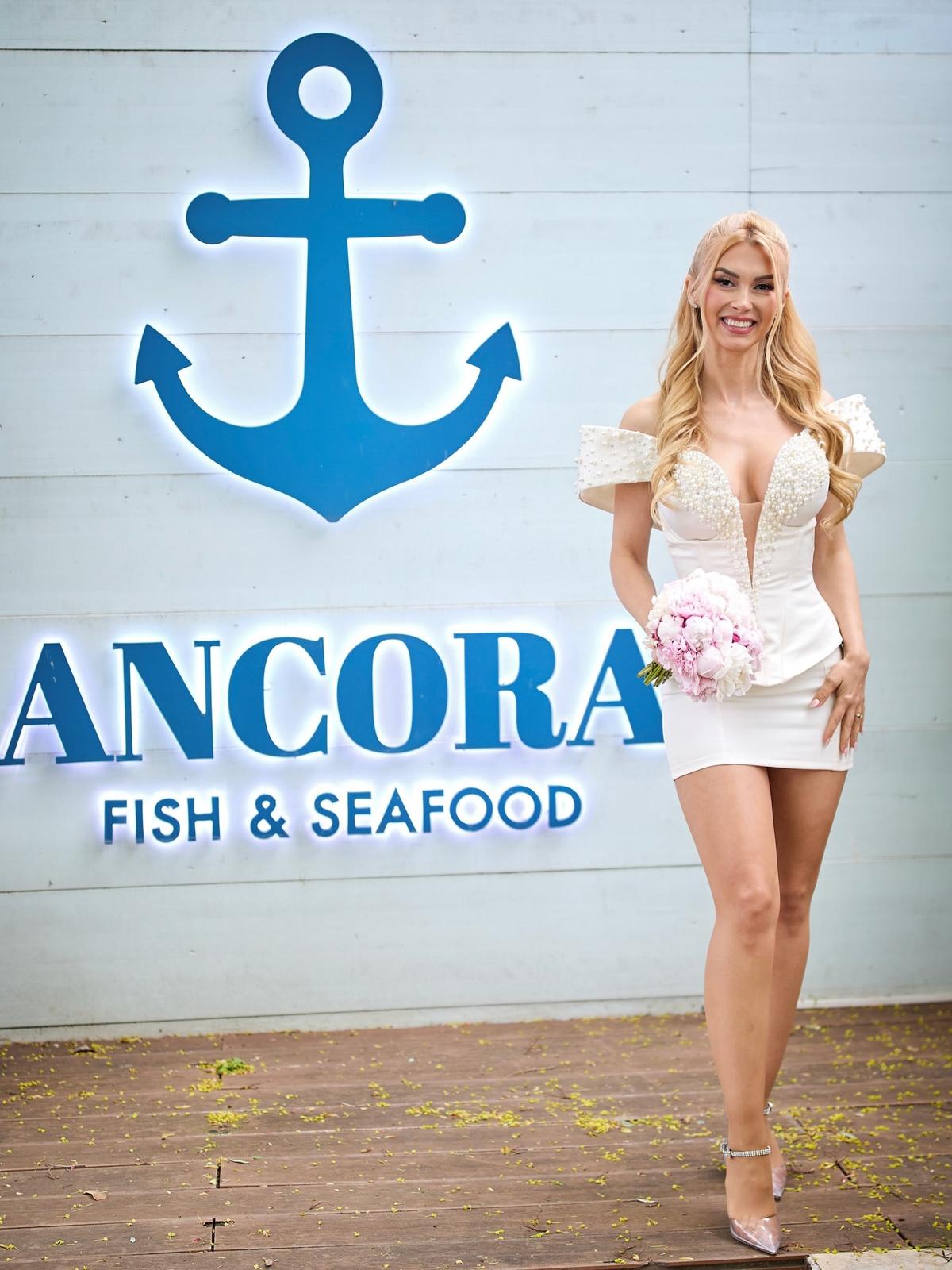 Andreea Bălan s-a căsătorit civil cu Victor Cornea