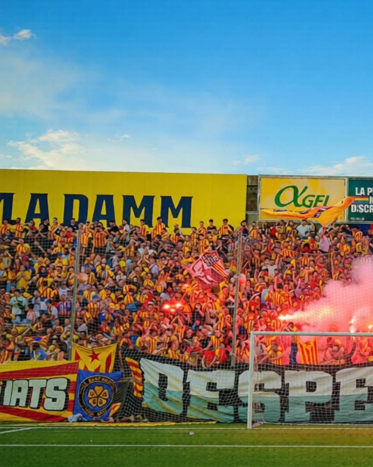 Sant Andreu a promovat în liga a treia din Spania + imagini cu stadionul