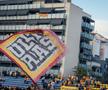 Clubul recunoscut pentru susținerea cauzelor antirasiste și antifasciste a promovat! Sărbătoare cu 6.000 de fani pe stadionul dintre blocuri
