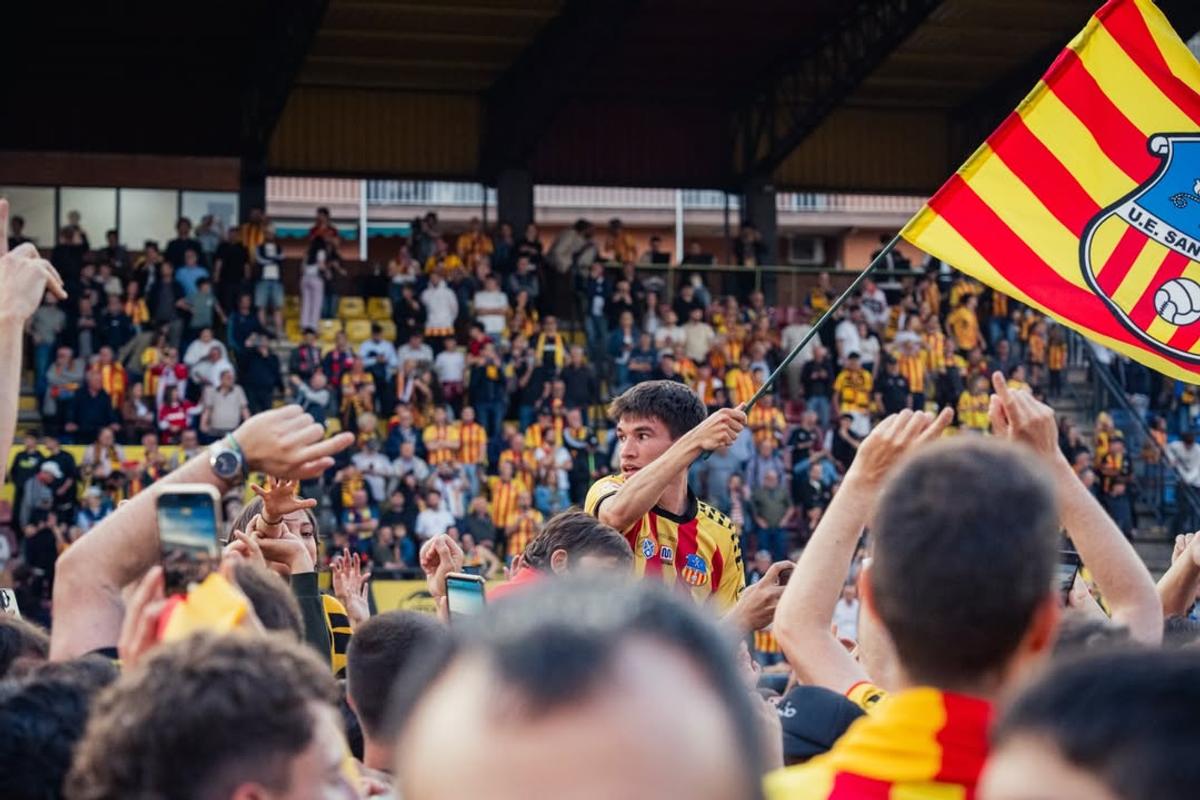 Sant Andreu a promovat în liga a treia din Spania + imagini cu stadionul