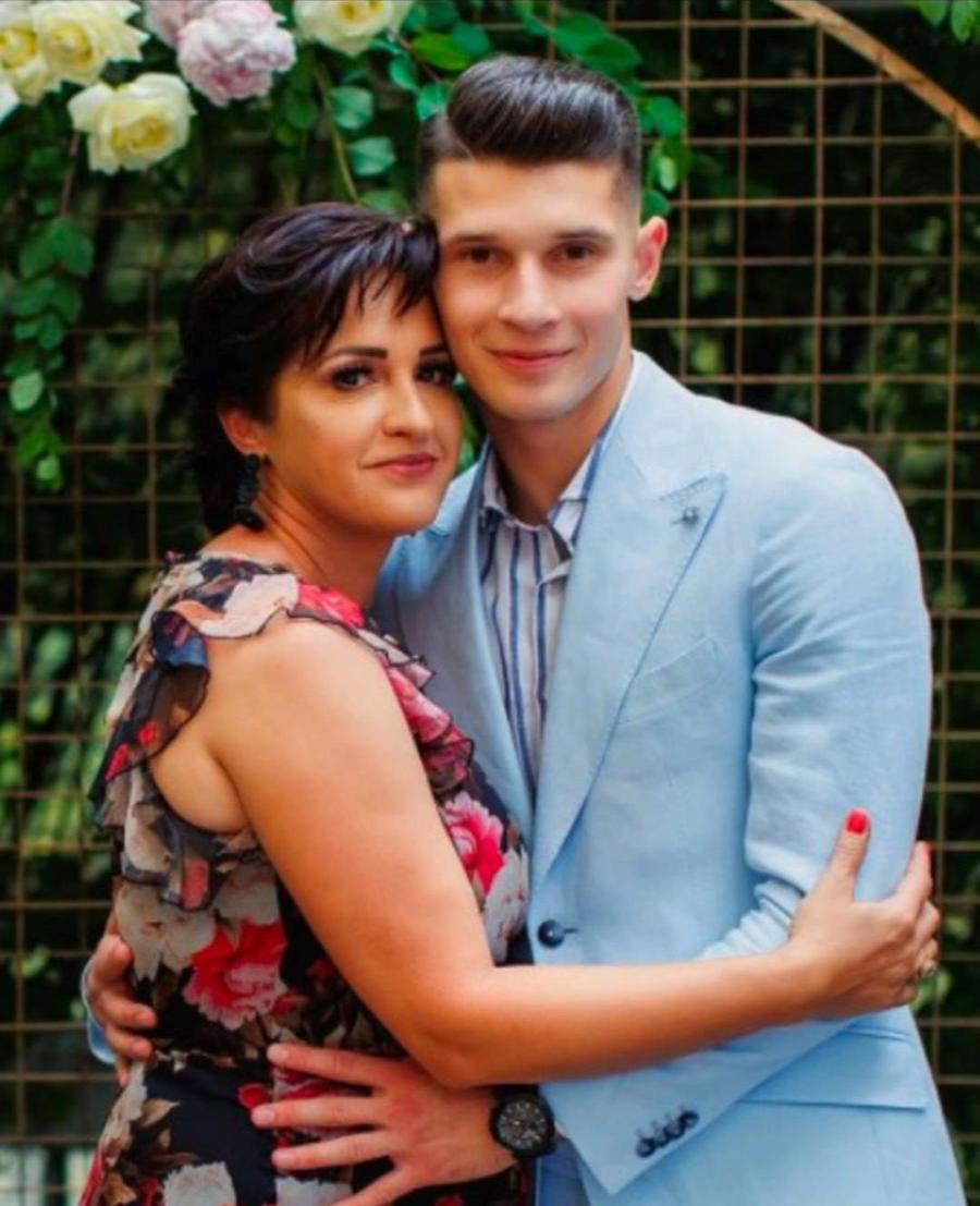 Mama lui Alex Dobre, mesaj dur pe rețelele sociale // FOTO: Facebook Mama lui Alex Dobre, mesaj dur pe rețelele sociale: „Ați procedat exact ca Iuda!”