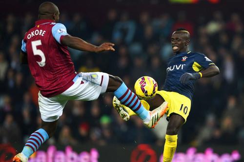 Ivorianul Jores Okore, în stânga. Foto: Guliver/Getty Images
