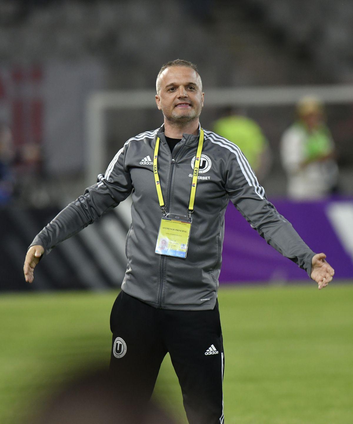 „Dinamo a crezut că intră pe teren şi gata” » „Câinii” sunt arătați cu degetul pentru atitudinea din barajul cu U Cluj