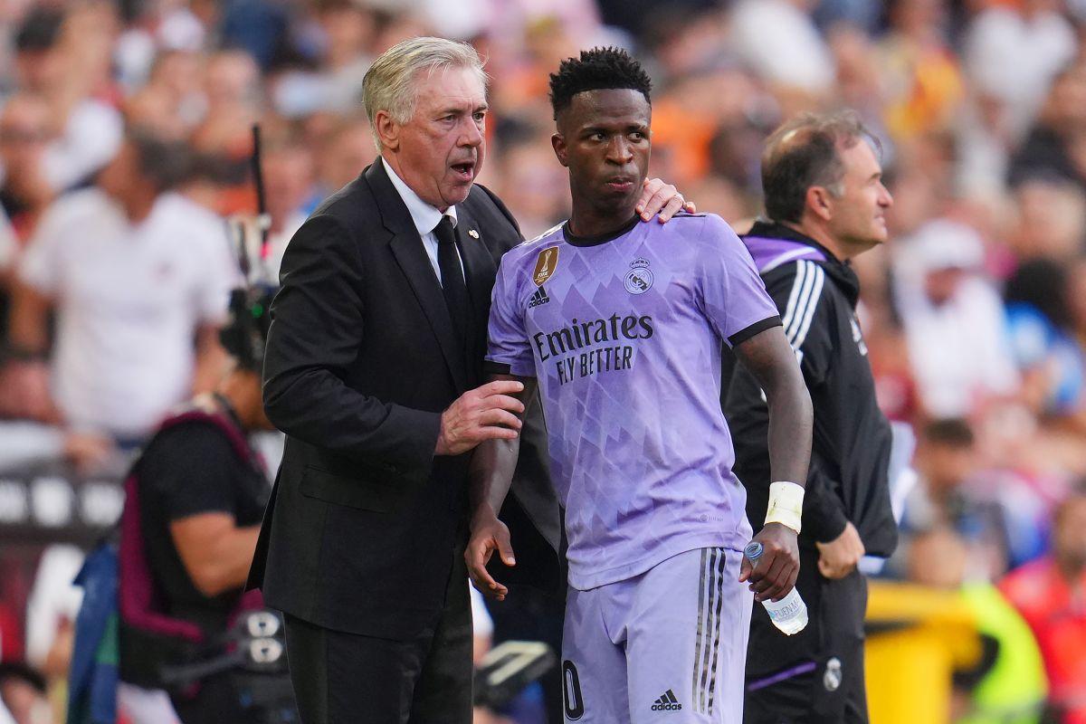 Scandal uriaș în Spania. Vinicius, făcut „maimuță” pe Mestalla, acuză: „E o țară rasistă”. A amenințat că iese de pe teren!