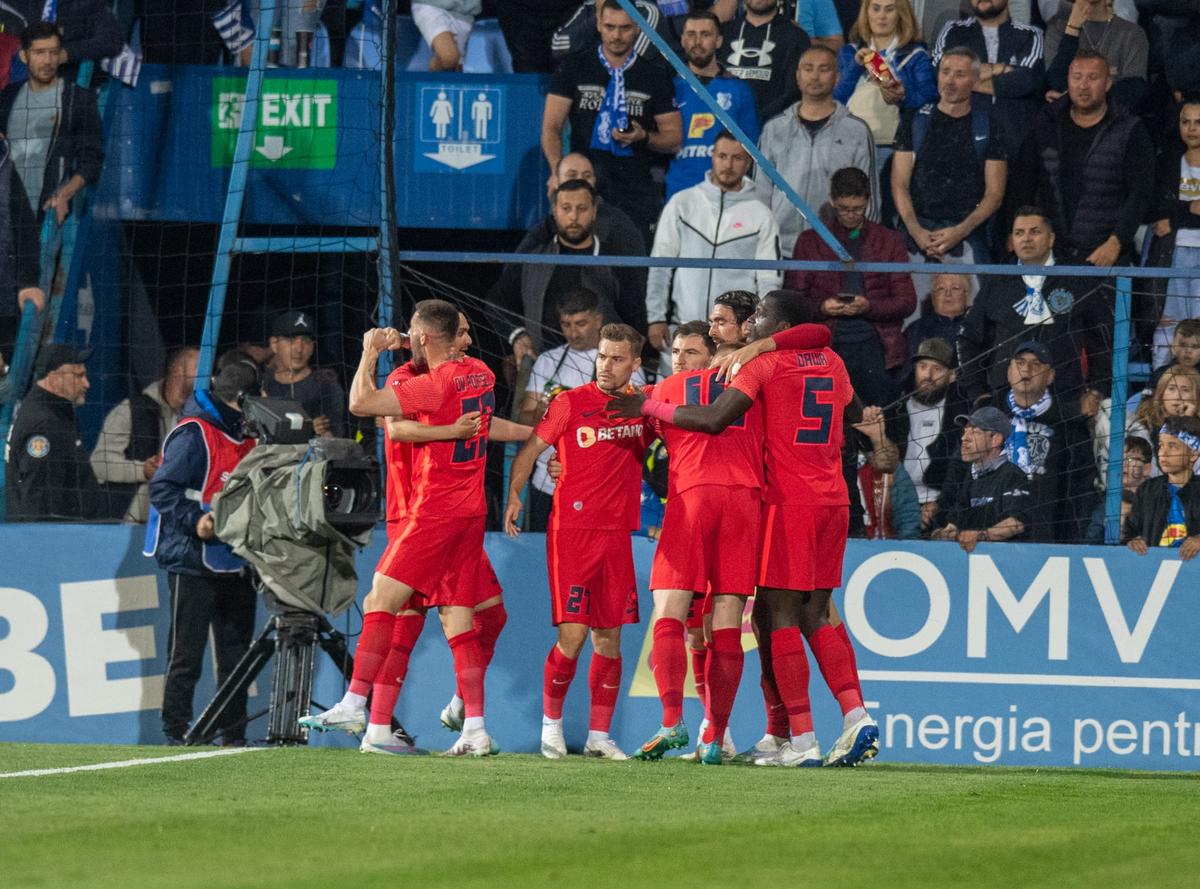 Farul e NOUA CAMPIOANĂ a României, după un comeback LEGENDAR! Puștii lui Hagi au insistat și au atacat până au dezintegrat-o pe FCSB