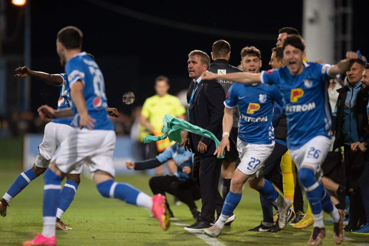 Petrecere în vestiar după Farul - FCSB, Hagi protagonist