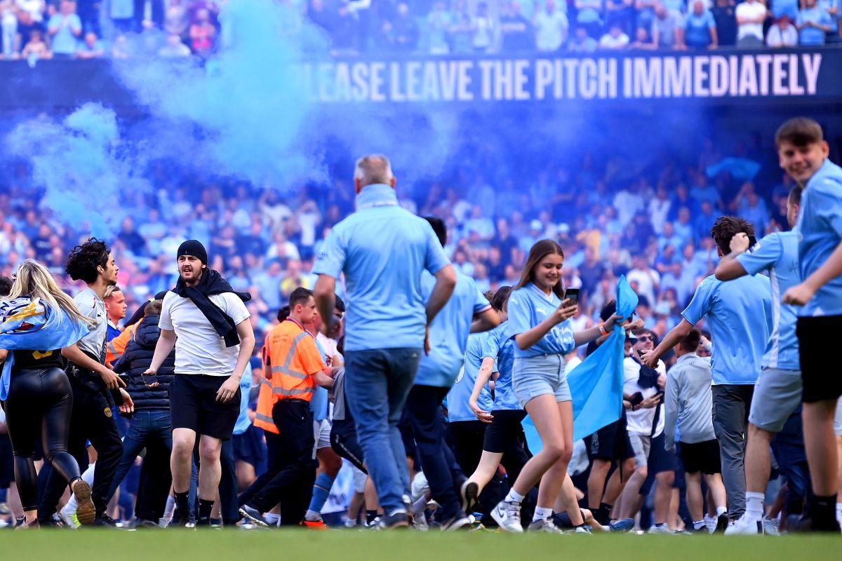 Manchester City - Chelsea 1-0 » „Cetățenii” lui Guardiola au sărbătorit titlul pe „Etihad”. Imagini spectaculoase de la decernarea trofeului