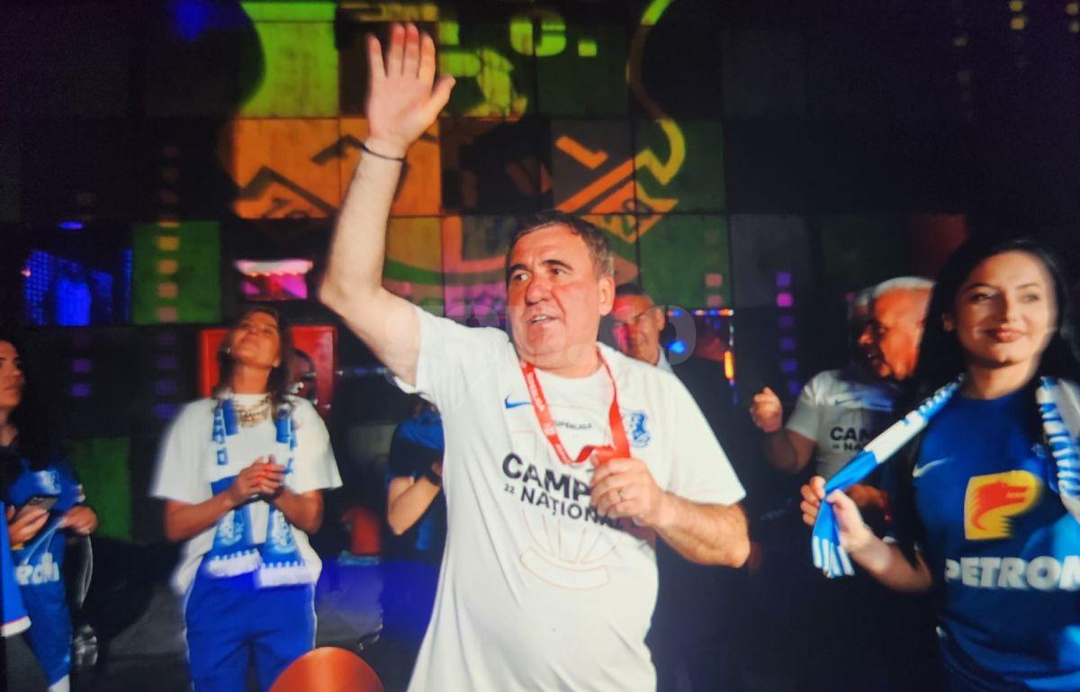 DJ Hagi in the club. Imagini de la petrecerea Farului