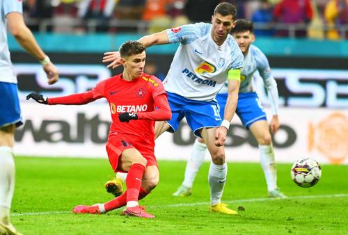 Gică Hagi și staff-ul celor de la FCSB au avut de luat câte o hotărâre majoră în ziua derby-ului de titlu.