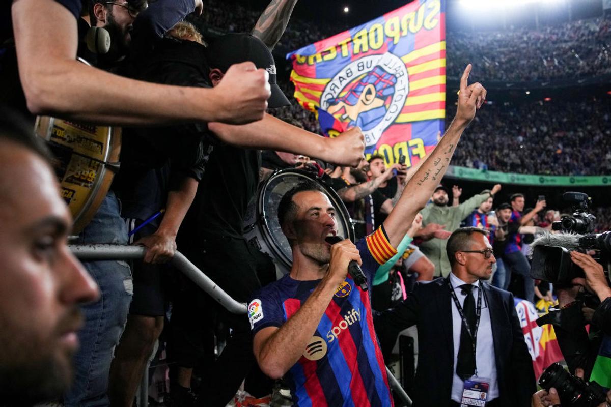 Barcelona a sărbătorit titlul în La Liga, alături de 88.000 de spectatori » Imagini spectaculoase