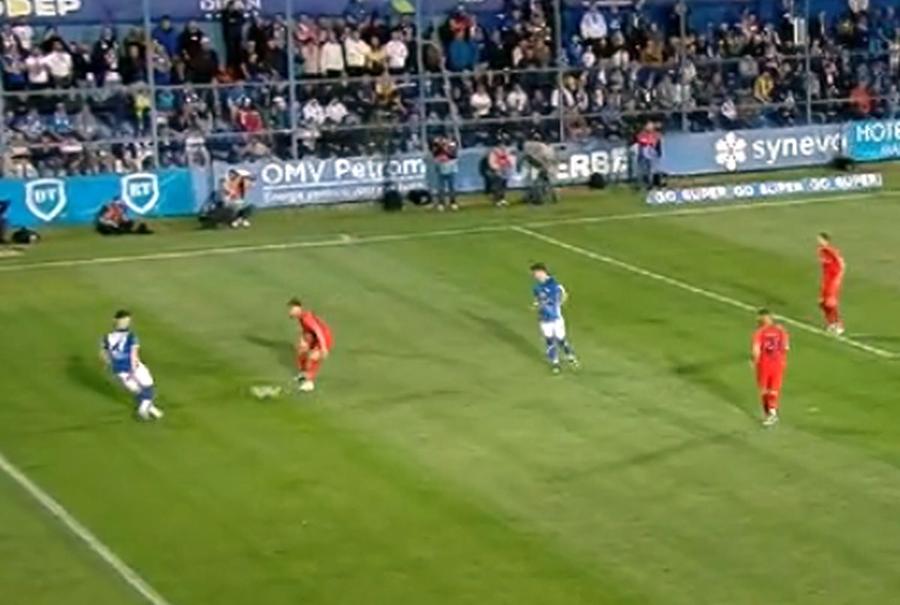 Borza și Mazilu au combinat în banda stângă, apoi fundașul de bandă a centrat Eroarea lui Târnovanu a readus-o în joc pe Farul! Portarul celor de la FCSB și-a mușcat din tricou de ciudă