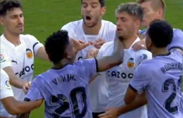 Ce pedeapsă au primit ultrașii Valenciei care l-au insultat rasist pe Vinicius Junior la meciul cu Real Madrid