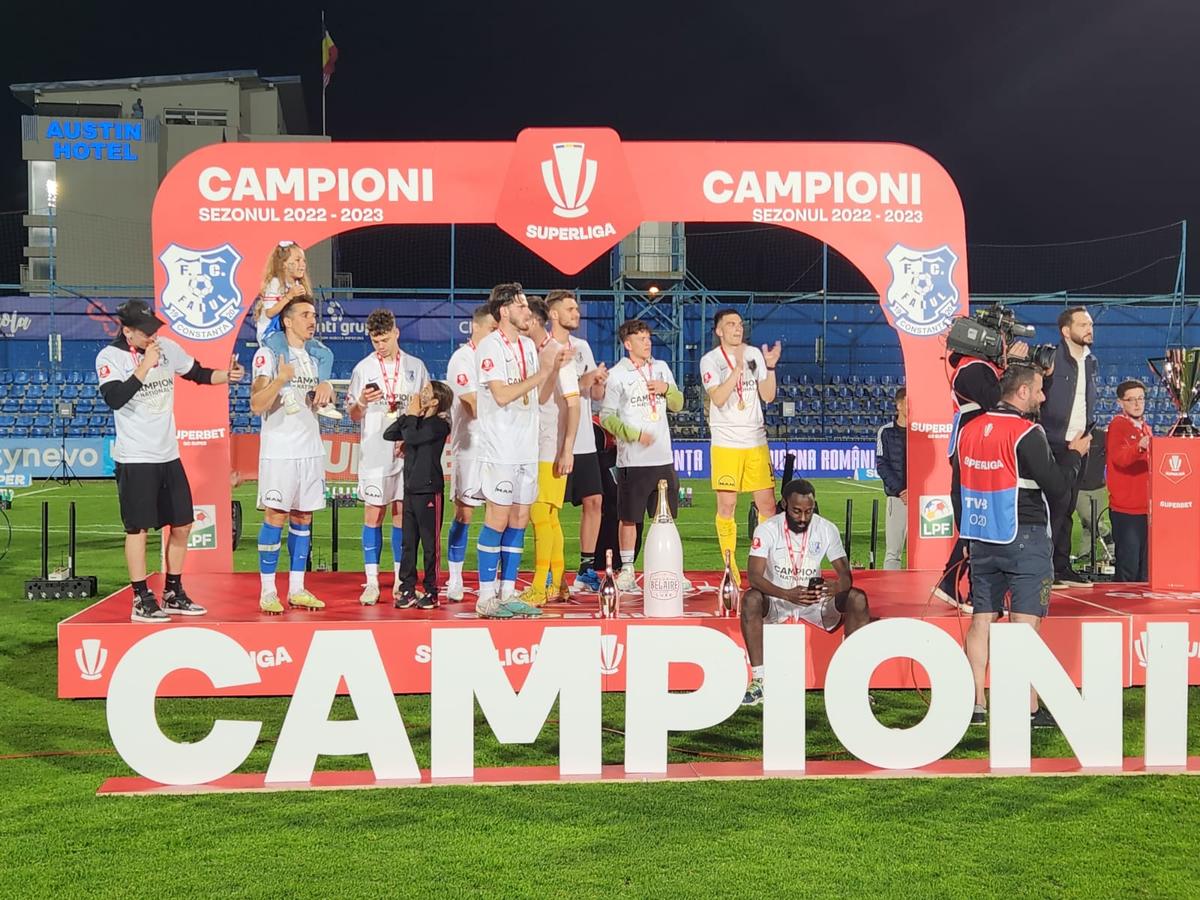 Eroarea lui Târnovanu a readus-o în joc pe Farul! Portarul celor de la FCSB și-a mușcat din tricou de ciudă