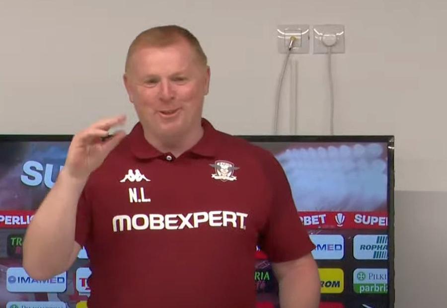 „Ar fi prostesc să promit titlul” » Neil Lennon a început serios prima conferință la Rapid: „Întăriri pe toate posturile” și a încheiat glumeț: „Voi ați înțeles? Șucu nu prea a înțeles”
