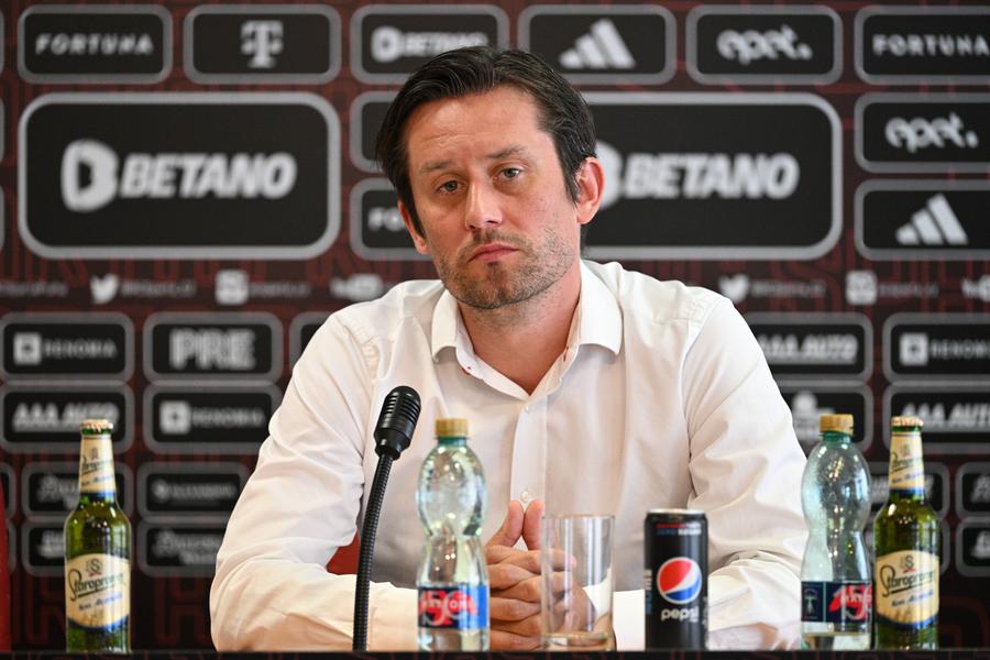Slavia Praga a intrat pe fir pentru transferul lui Albion Rrahmani! Rivala din oraș îl trimite la negocieri pe legendarul Tomas Rosicky