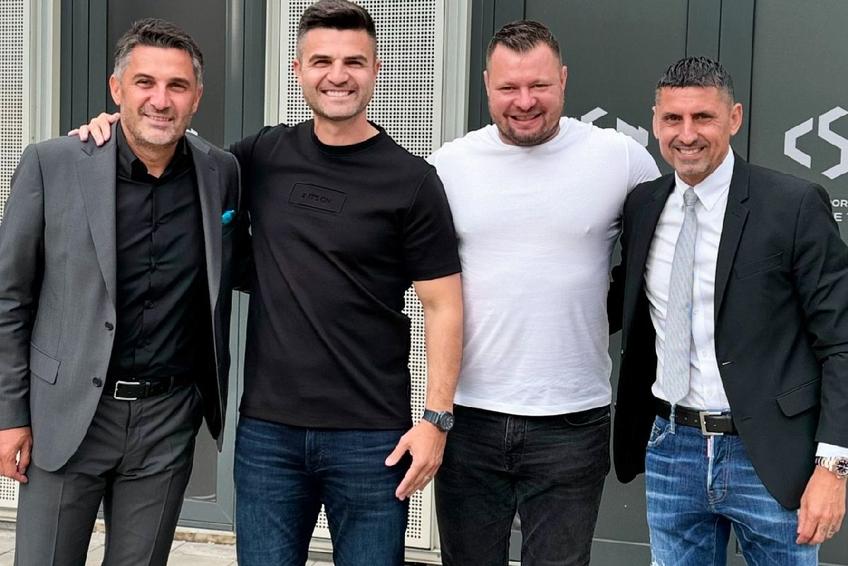 Imaginea cu cei patru atacanți dinamoviști a trezit nostalgia în rândul fanilor lui Dinamo / Sursă foto: Facebook