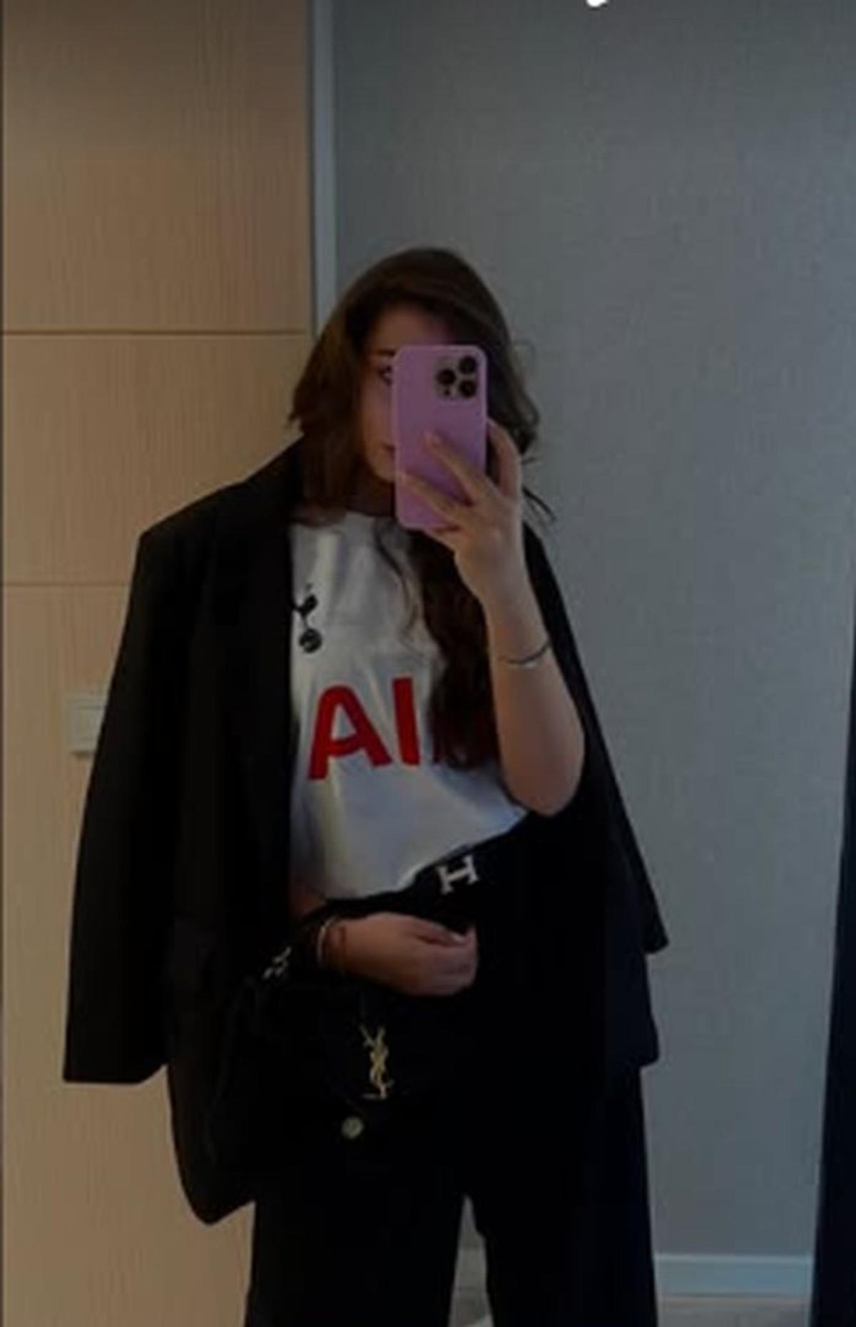 Meira Drăgușin la finala Tottenham - Manchester United