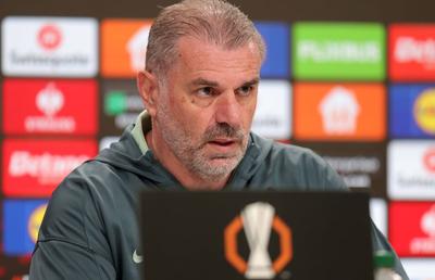 Ange Postecoglou a început abrupt conferința dinaintea finalei Europa League: „Dan, nu sunt un clovn”