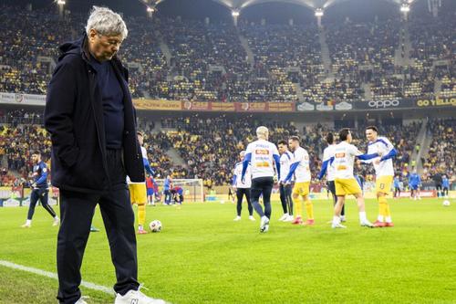 Mircea Lucescu vrea să știe cât mai din timp pe cine poate conta cu Austria și Cipru