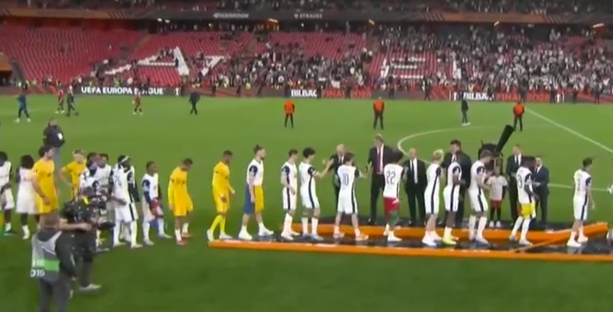 Radu Drăgușin, câștigător de Europa League