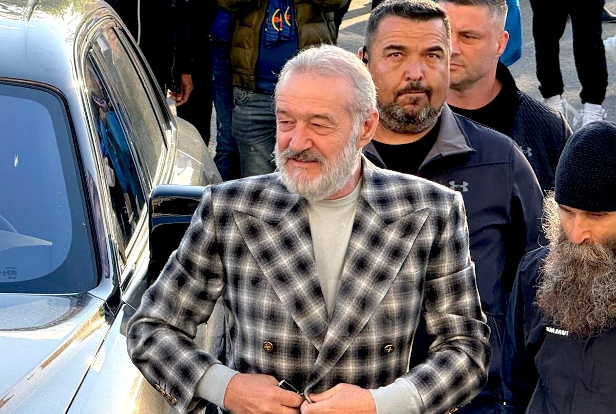 Gigi Becali a intrat în direct imediat după FCSB - Inter d'Escaldes și a avut trei „clienți” surpriză: „La revedere!”